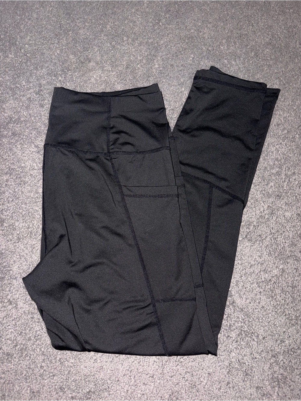 High-Waist Black Leggings with Side Pocket